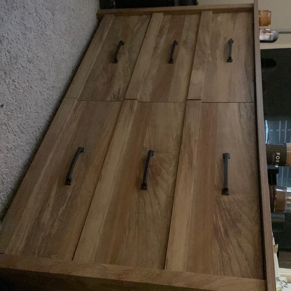 Dresser!